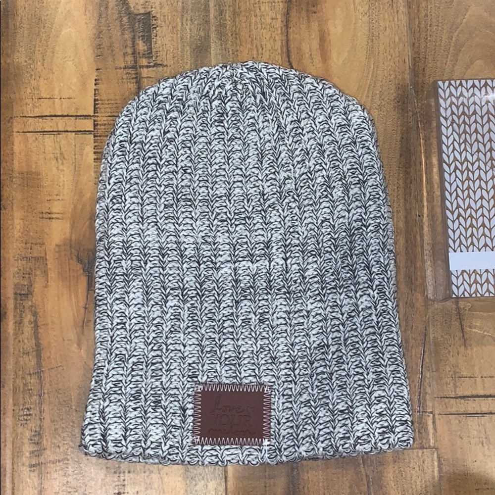Love Your Melon Beanie (never worn)